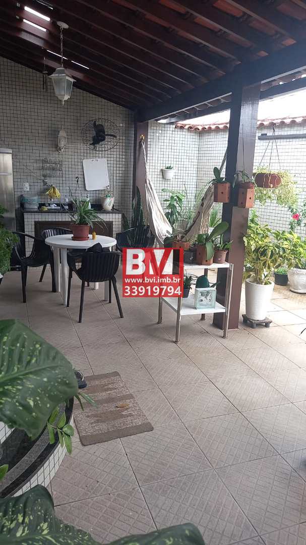 Casa à venda com 4 quartos, 208m² - Foto 5