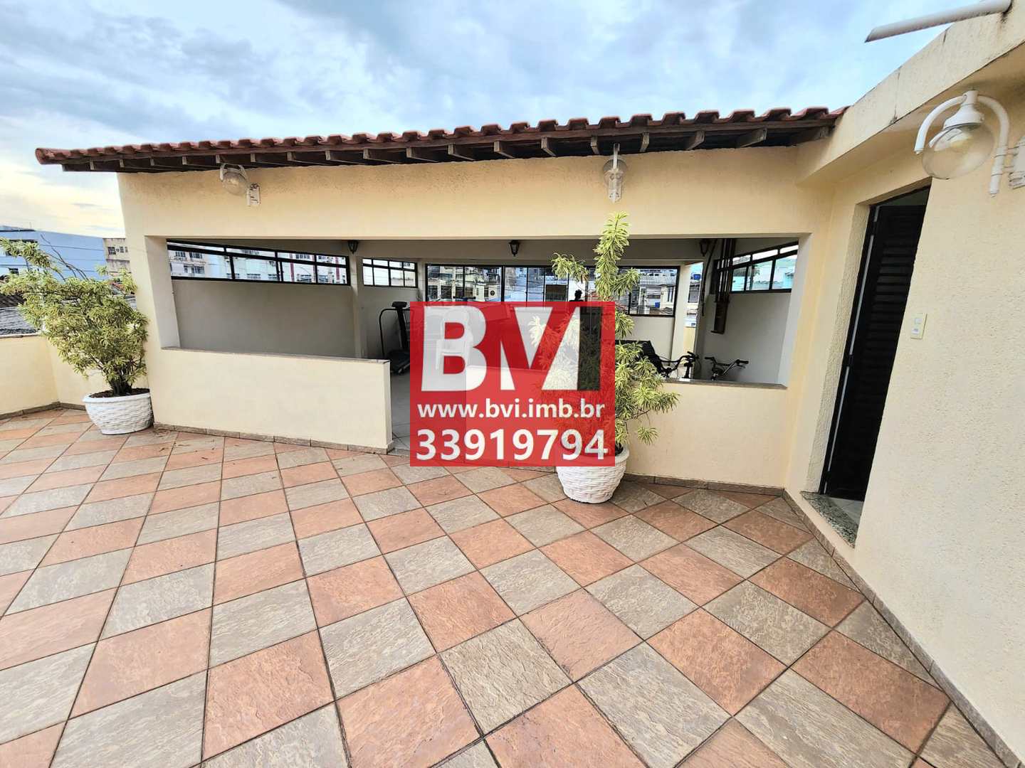 Casa à venda com 3 quartos, 300m² - Foto 22