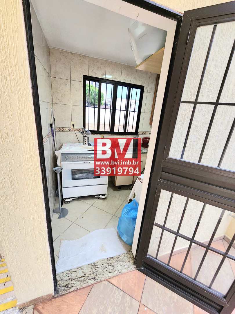 Casa à venda com 3 quartos, 300m² - Foto 27