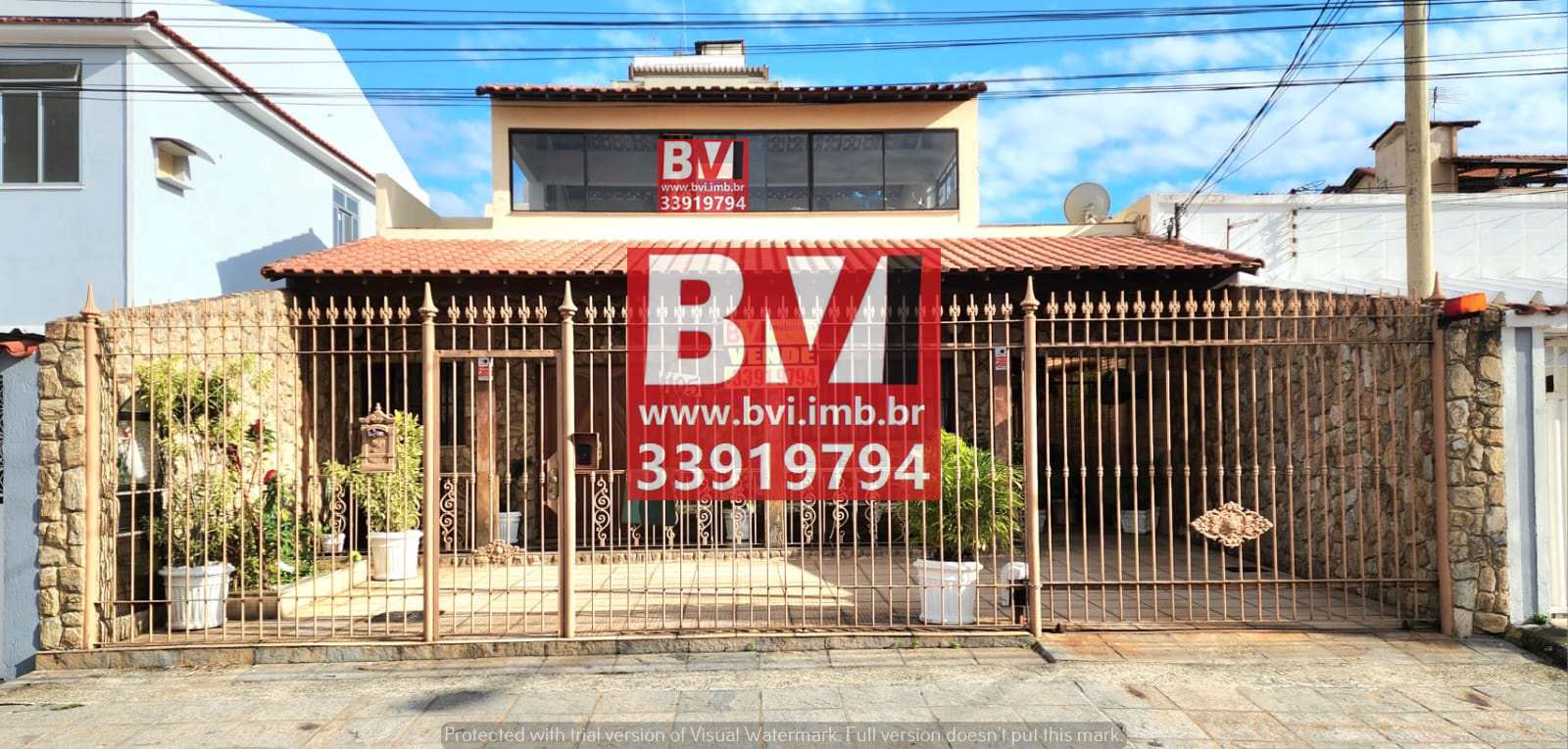 Casa à venda com 3 quartos, 300m² - Foto 1