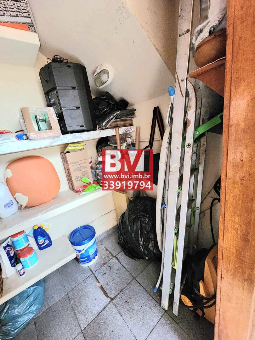 Casa à venda com 3 quartos, 300m² - Foto 47