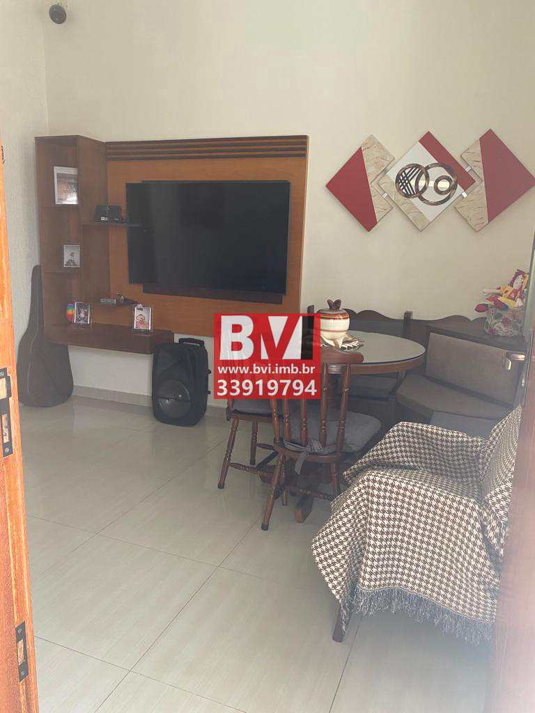 Casa à venda com 3 quartos, 70m² - Foto 5