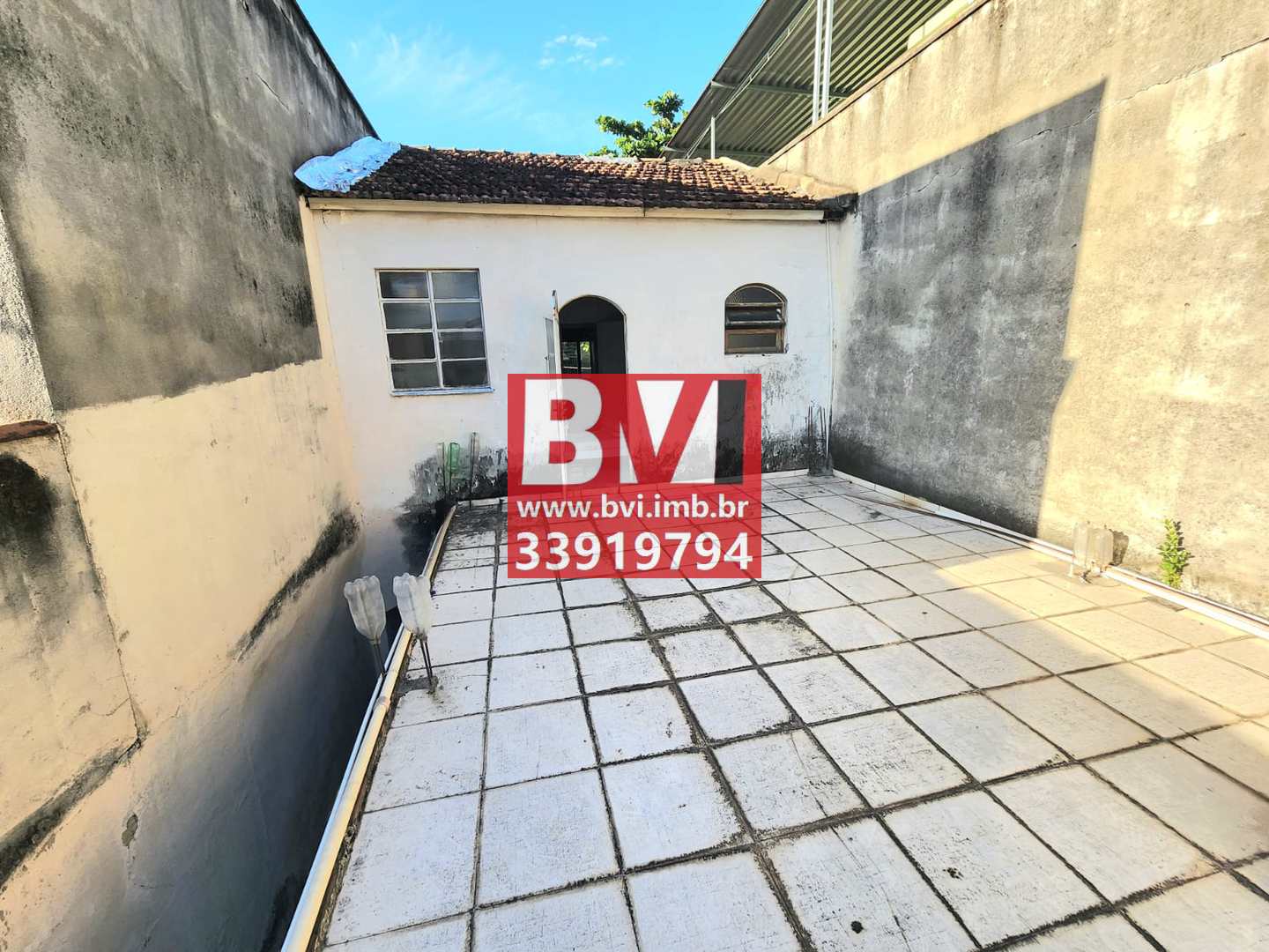 Casa à venda com 2 quartos, 160m² - Foto 1