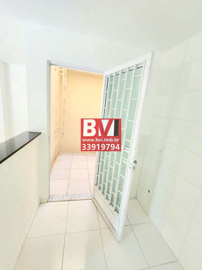 Casa à venda com 7 quartos, 300m² - Foto 49