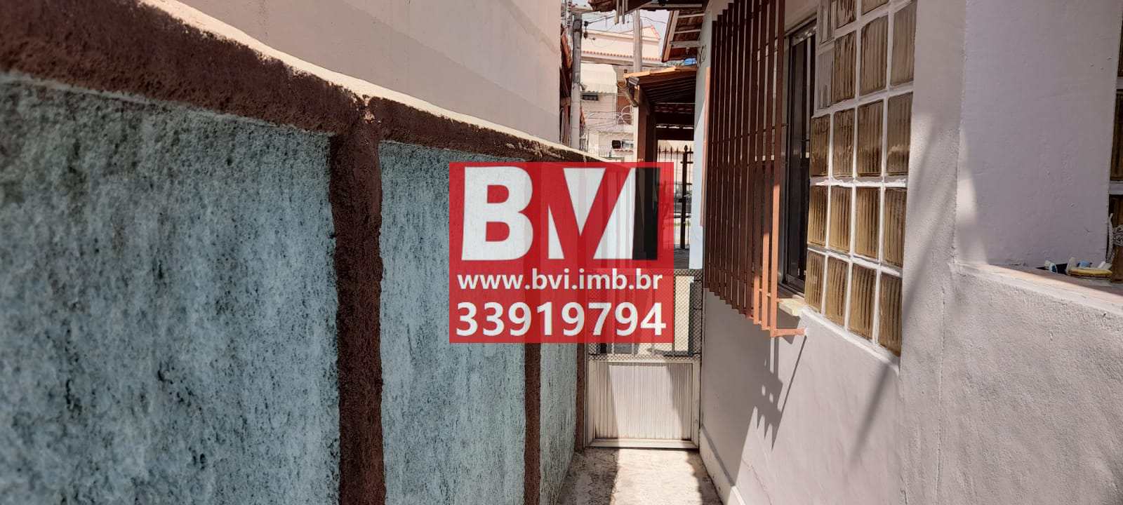 Casa à venda com 3 quartos, 80m² - Foto 1