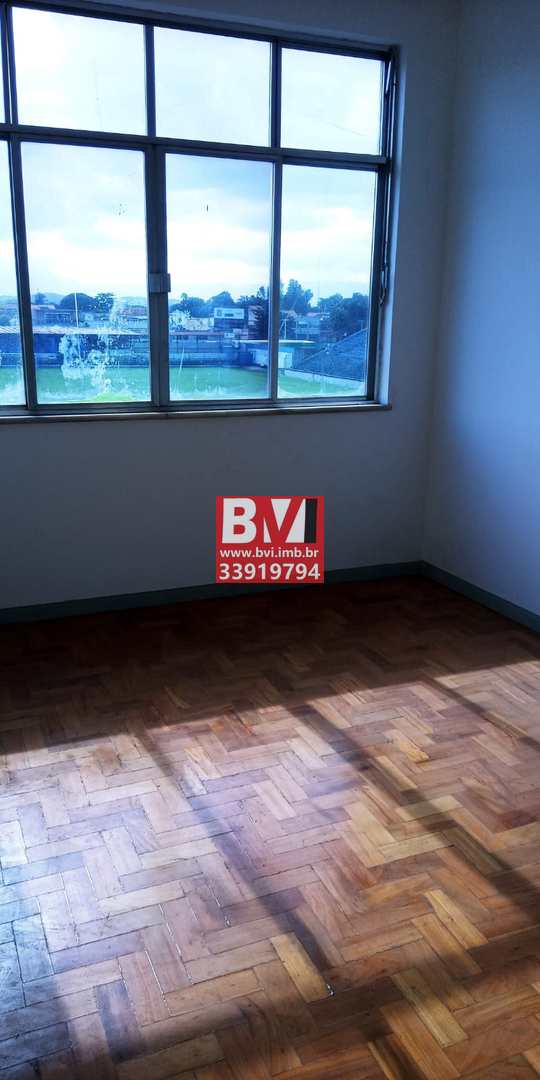 Apartamento à venda com 2 quartos, 70m² - Foto 2