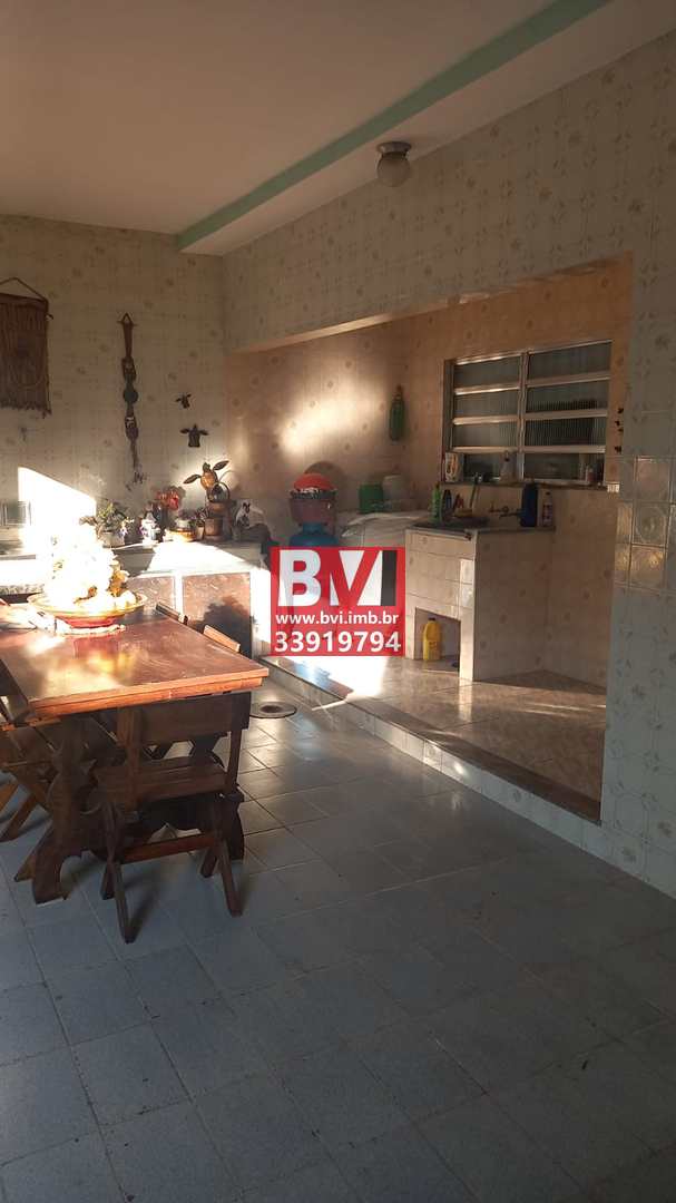 Casa à venda com 3 quartos, 114m² - Foto 17