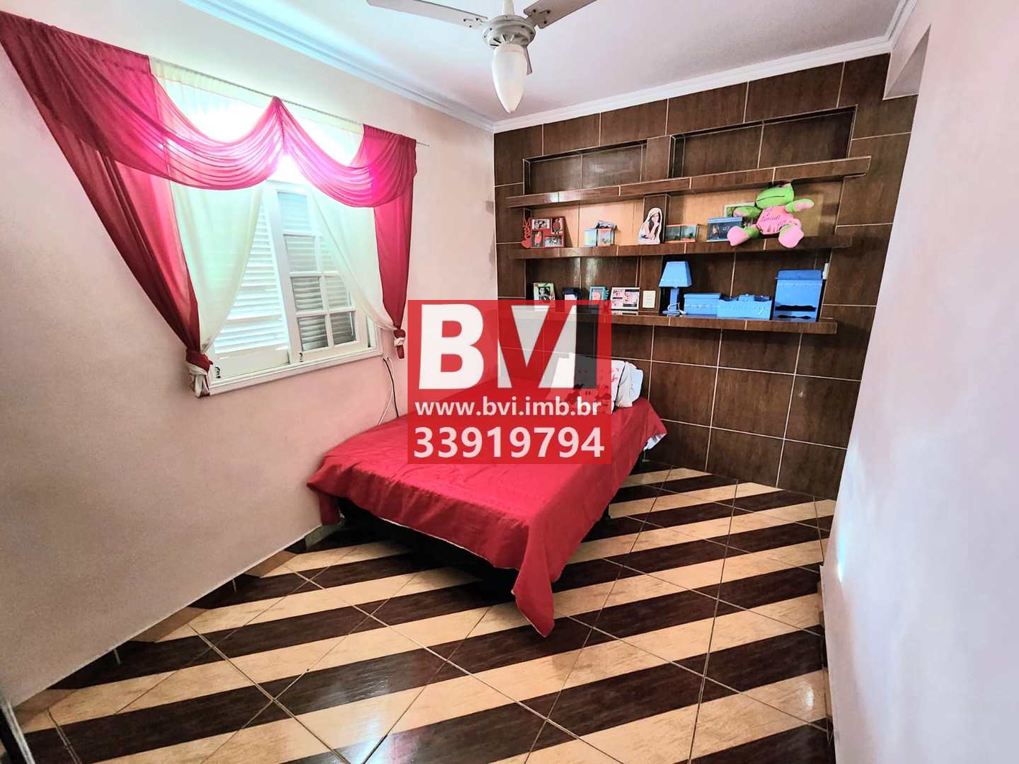 Casa à venda com 4 quartos, 320m² - Foto 18