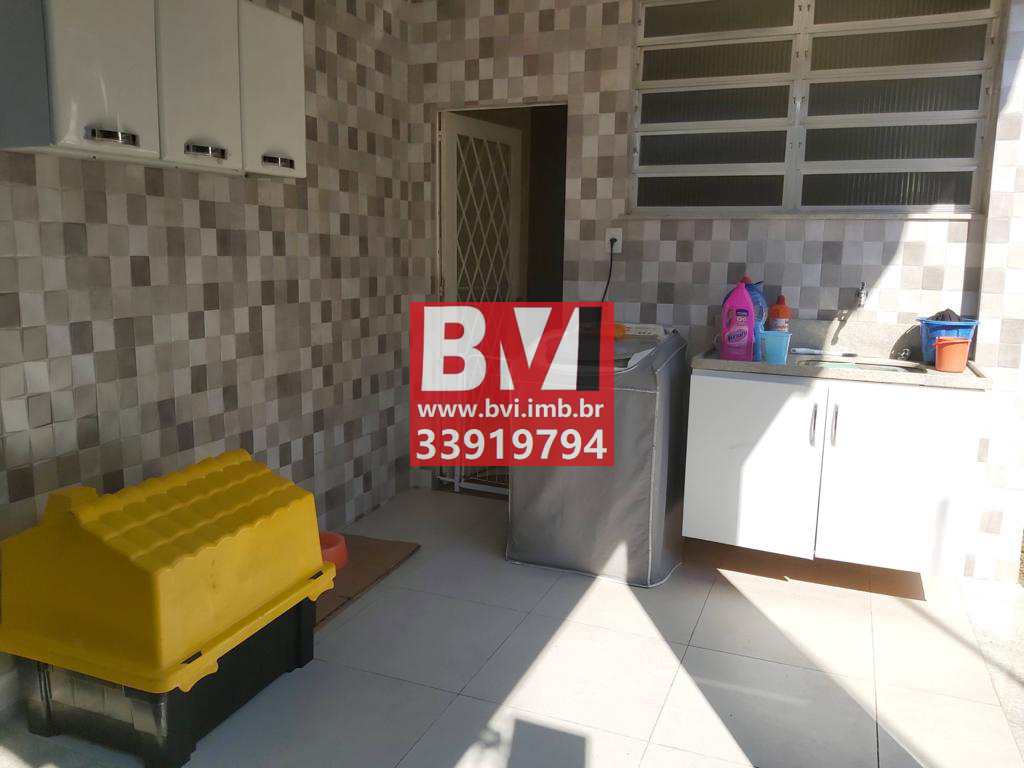 Casa à venda com 5 quartos, 240m² - Foto 22