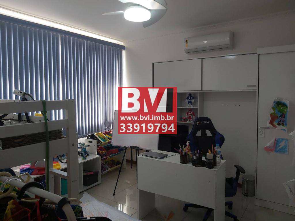 Casa à venda com 5 quartos, 240m² - Foto 35