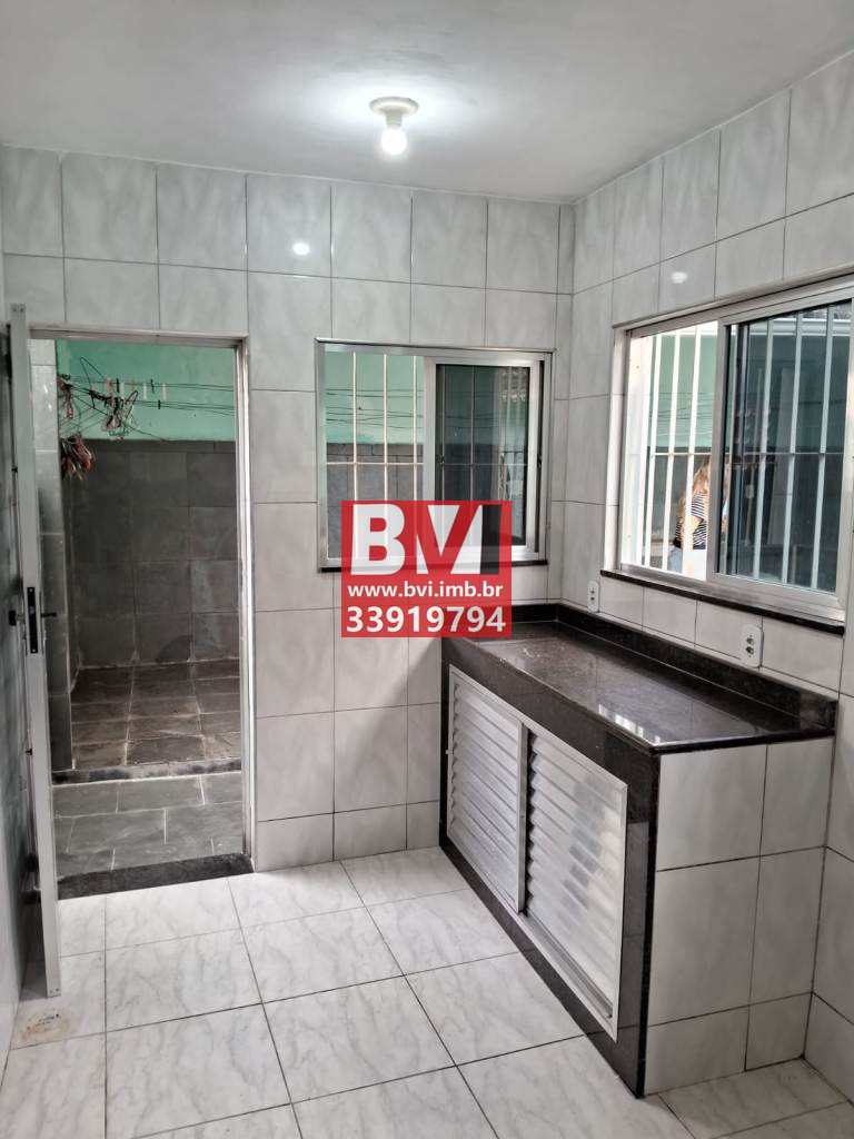 Casa à venda com 3 quartos, 90m² - Foto 12