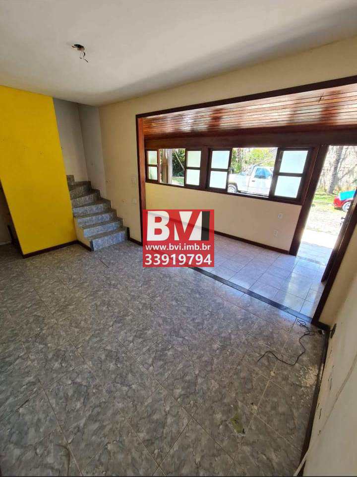 Casa à venda com 2 quartos, 103m² - Foto 9