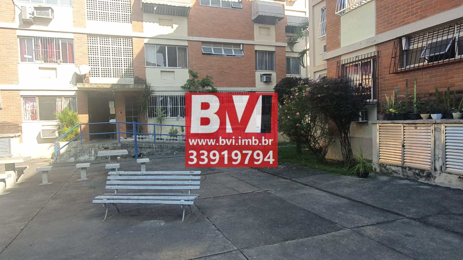 Apartamento à venda com 2 quartos, 45m² - Foto 2