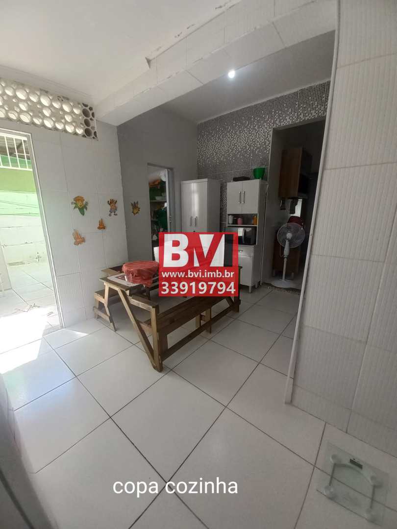 Casa à venda com 4 quartos, 199m² - Foto 14