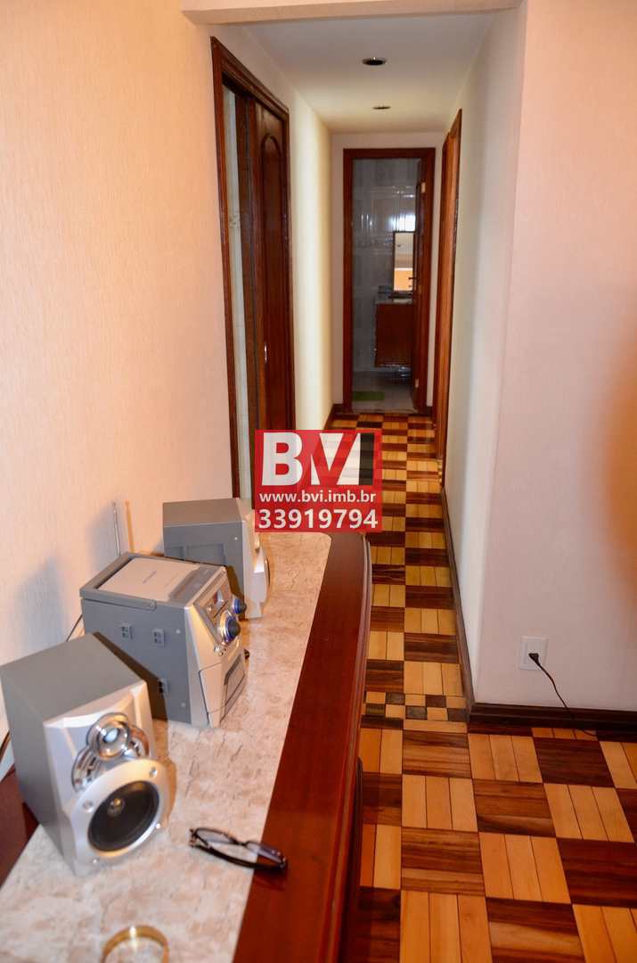 Apartamento à venda com 2 quartos, 77m² - Foto 4