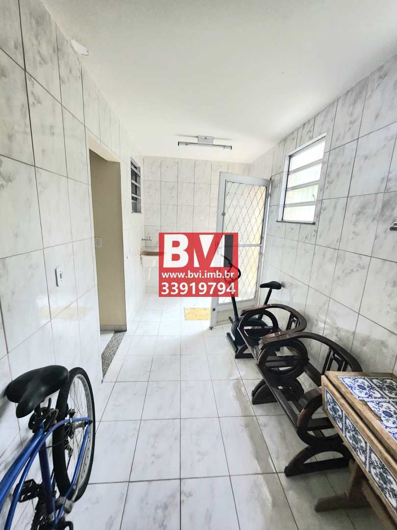 Casa à venda com 3 quartos, 320m² - Foto 13