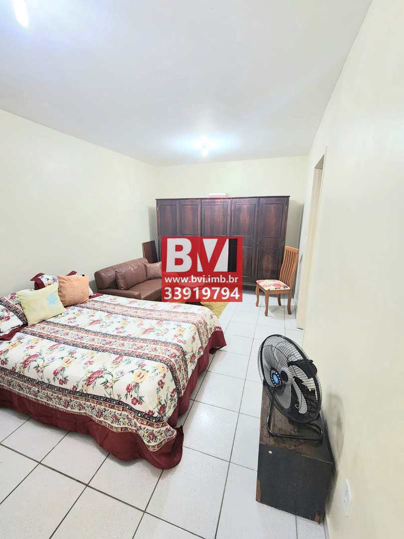 Casa à venda com 3 quartos, 320m² - Foto 17