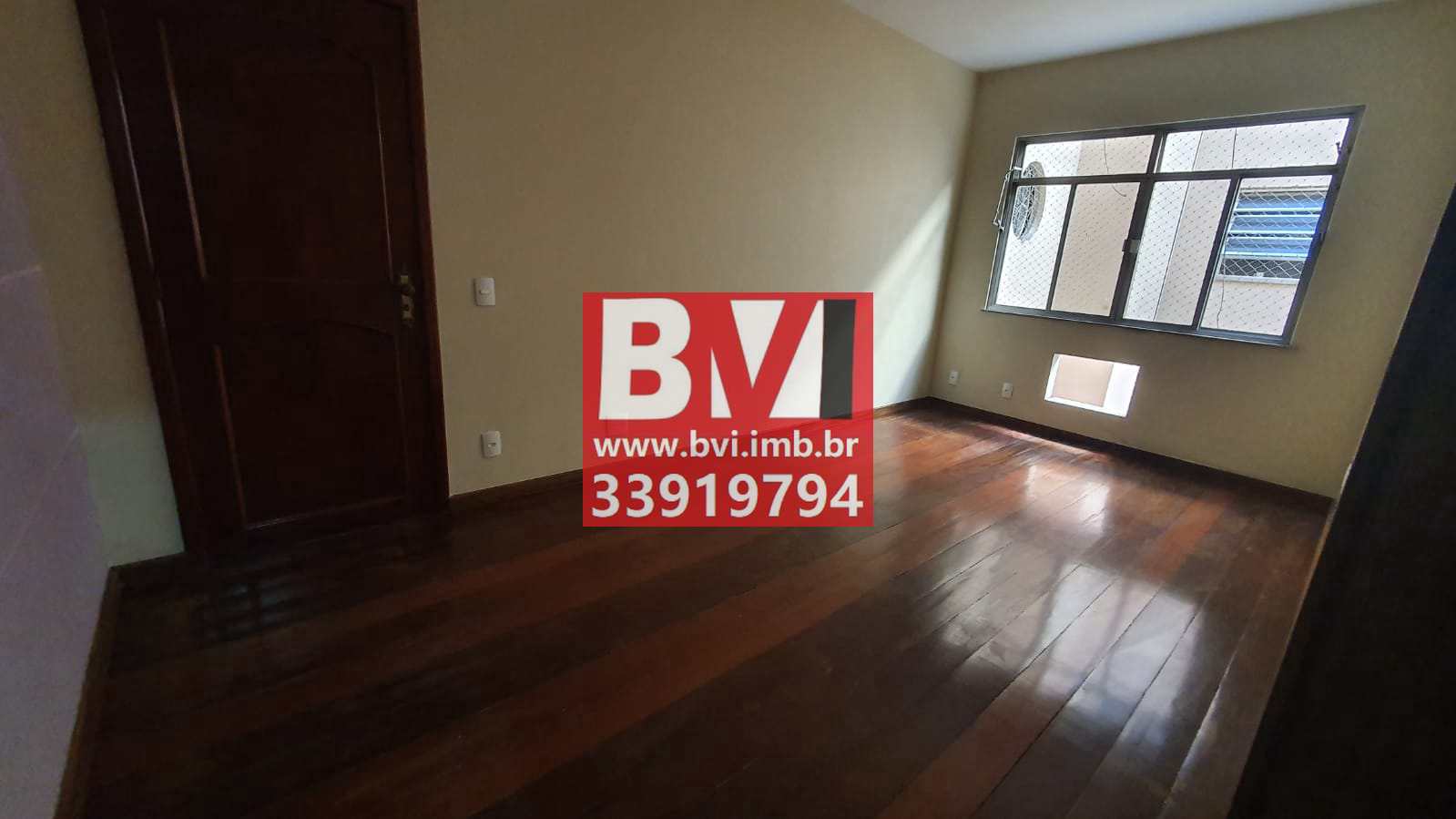 Apartamento à venda com 2 quartos, 100m² - Foto 2