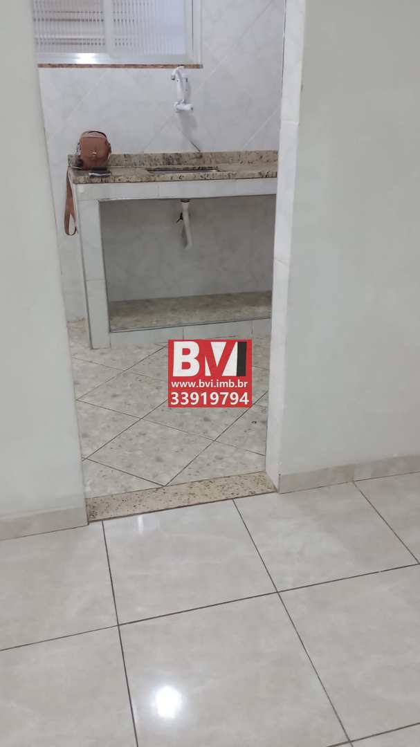 Apartamento à venda com 2 quartos, 60m² - Foto 15