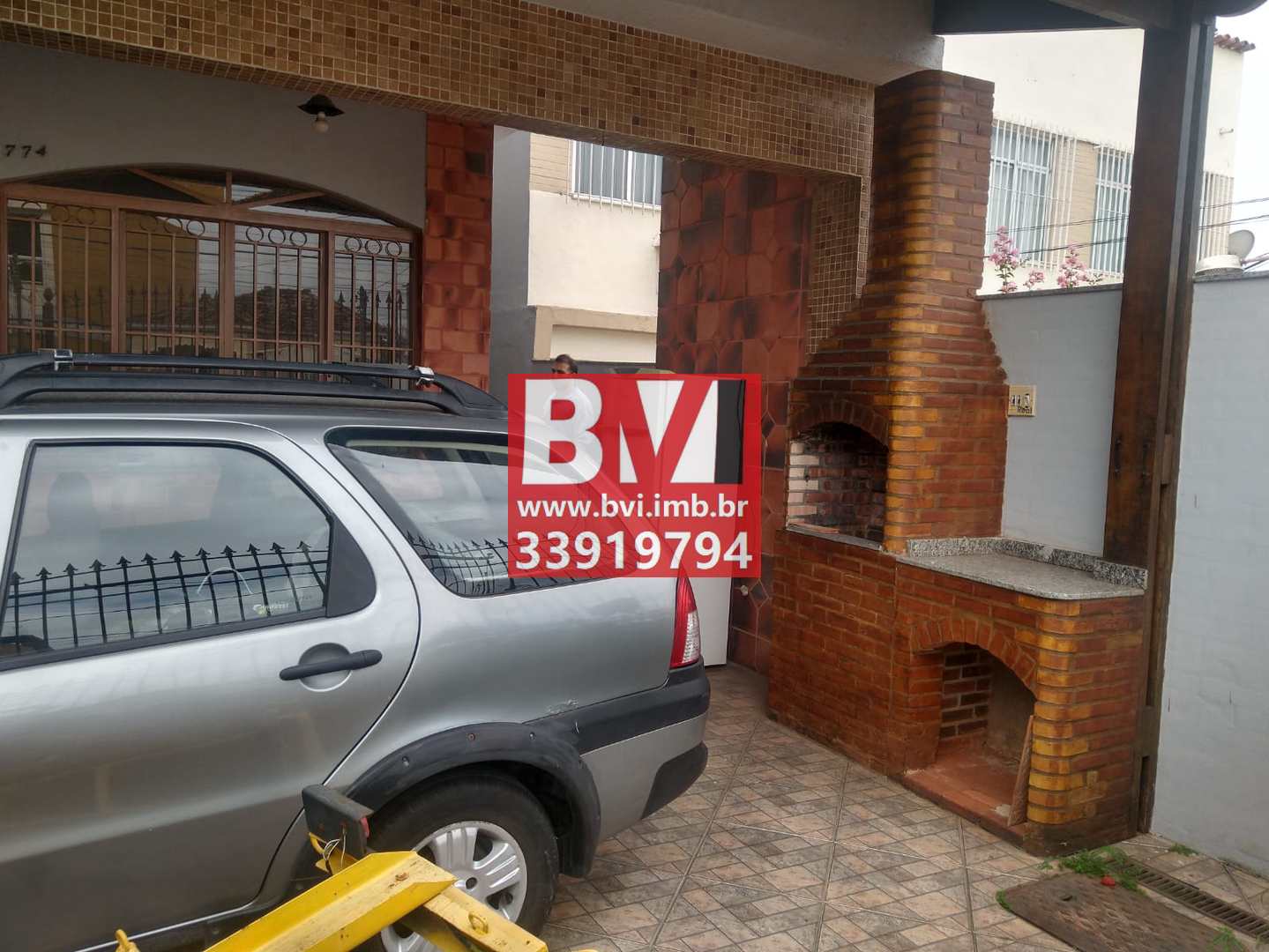 Casa à venda com 3 quartos, 200m² - Foto 2