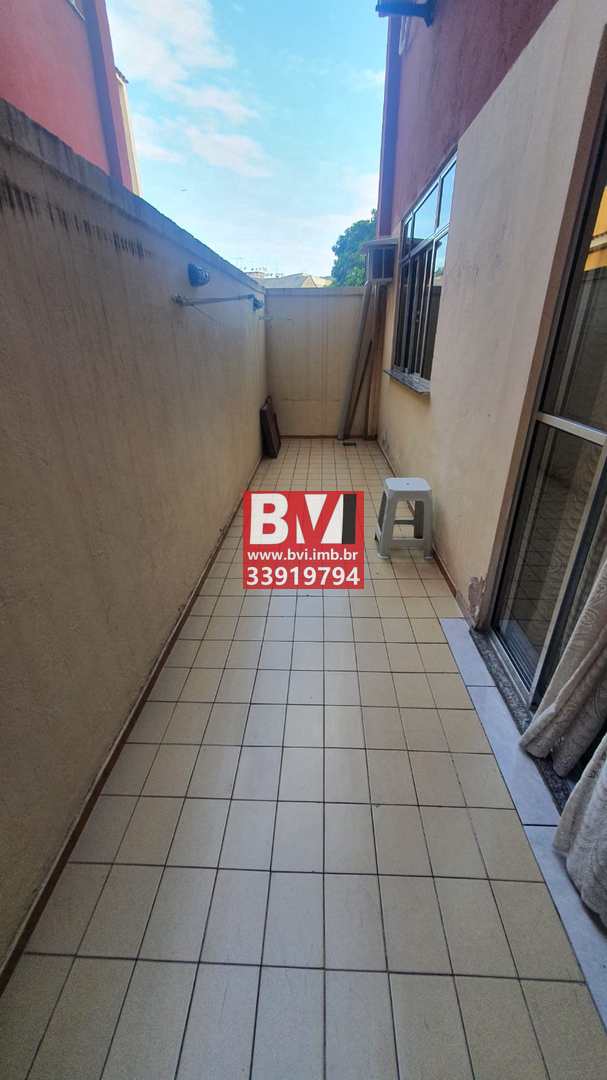 Apartamento à venda com 3 quartos, 90m² - Foto 2