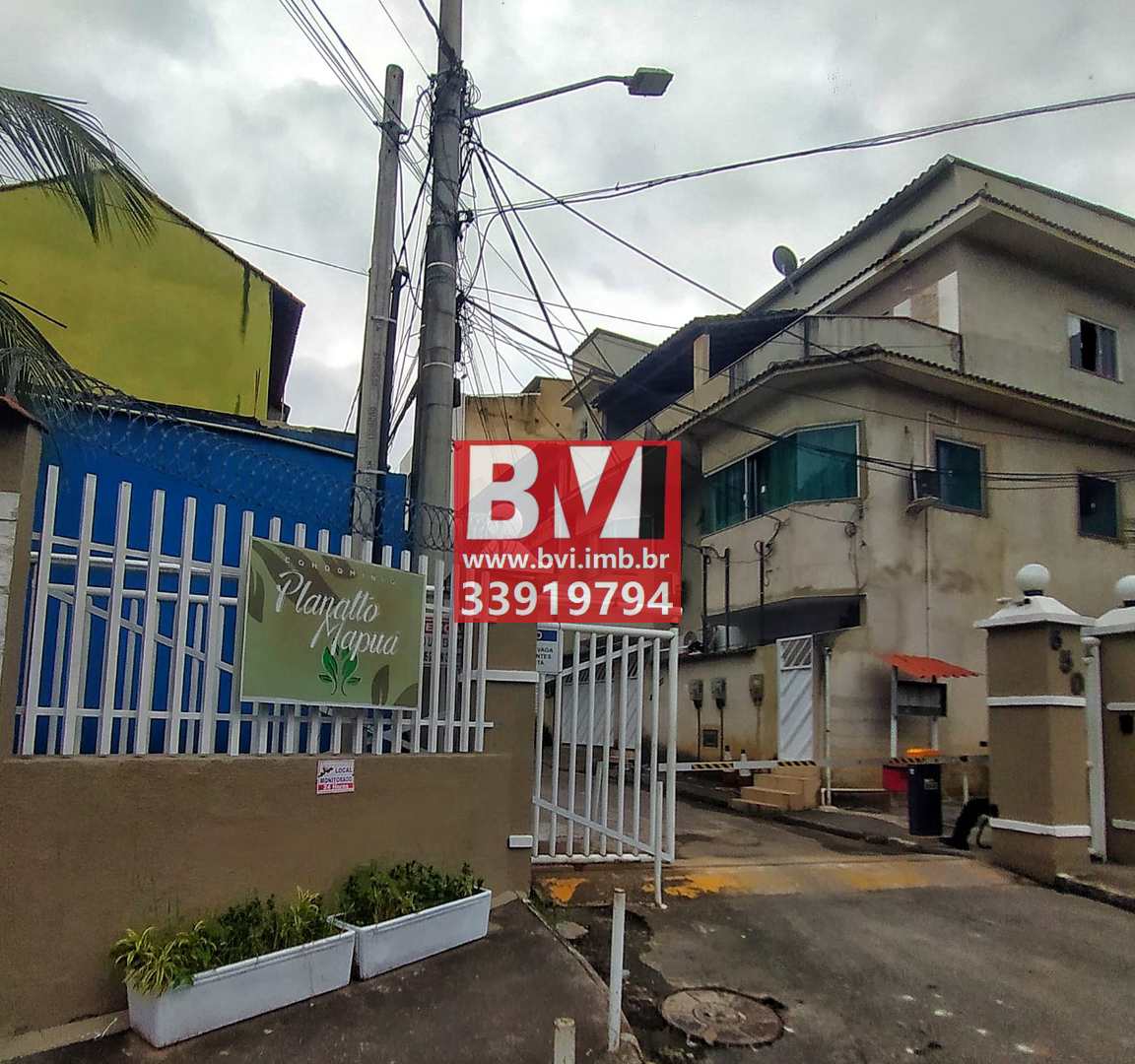 Casa de Condomínio à venda com 4 quartos, 260m² - Foto 2