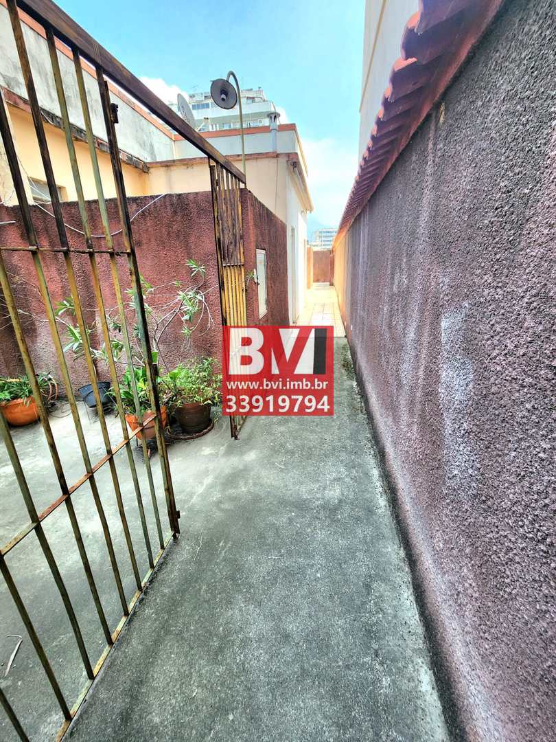 Apartamento à venda com 2 quartos, 66m² - Foto 11