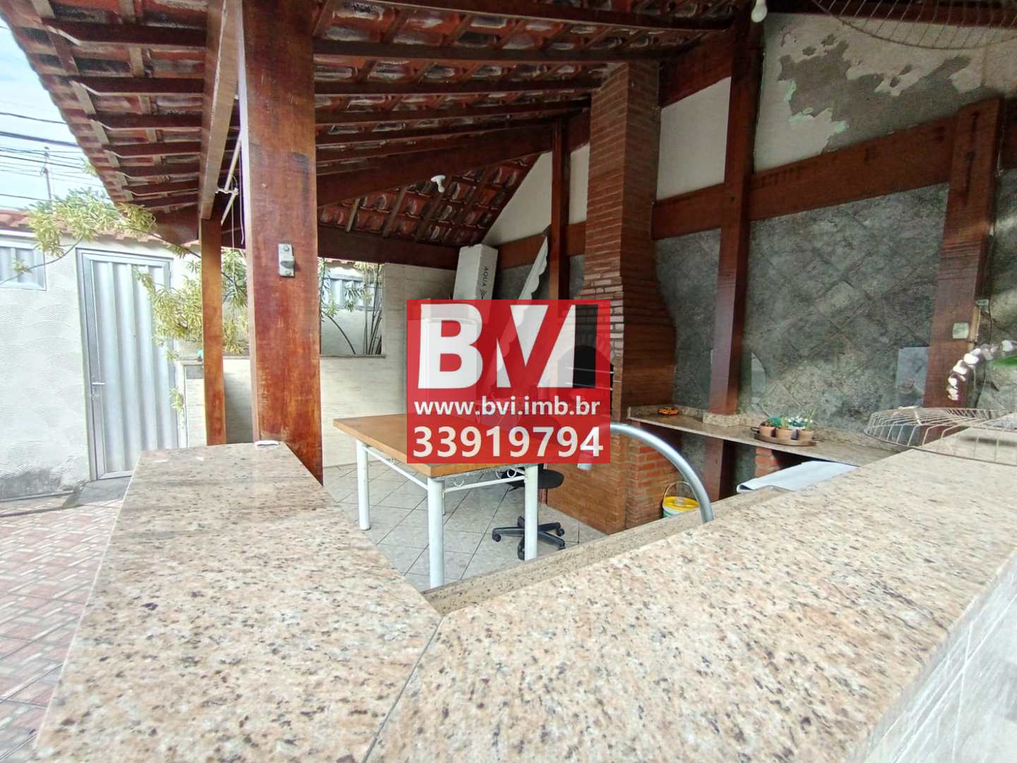 Casa à venda com 2 quartos, 90m² - Foto 4