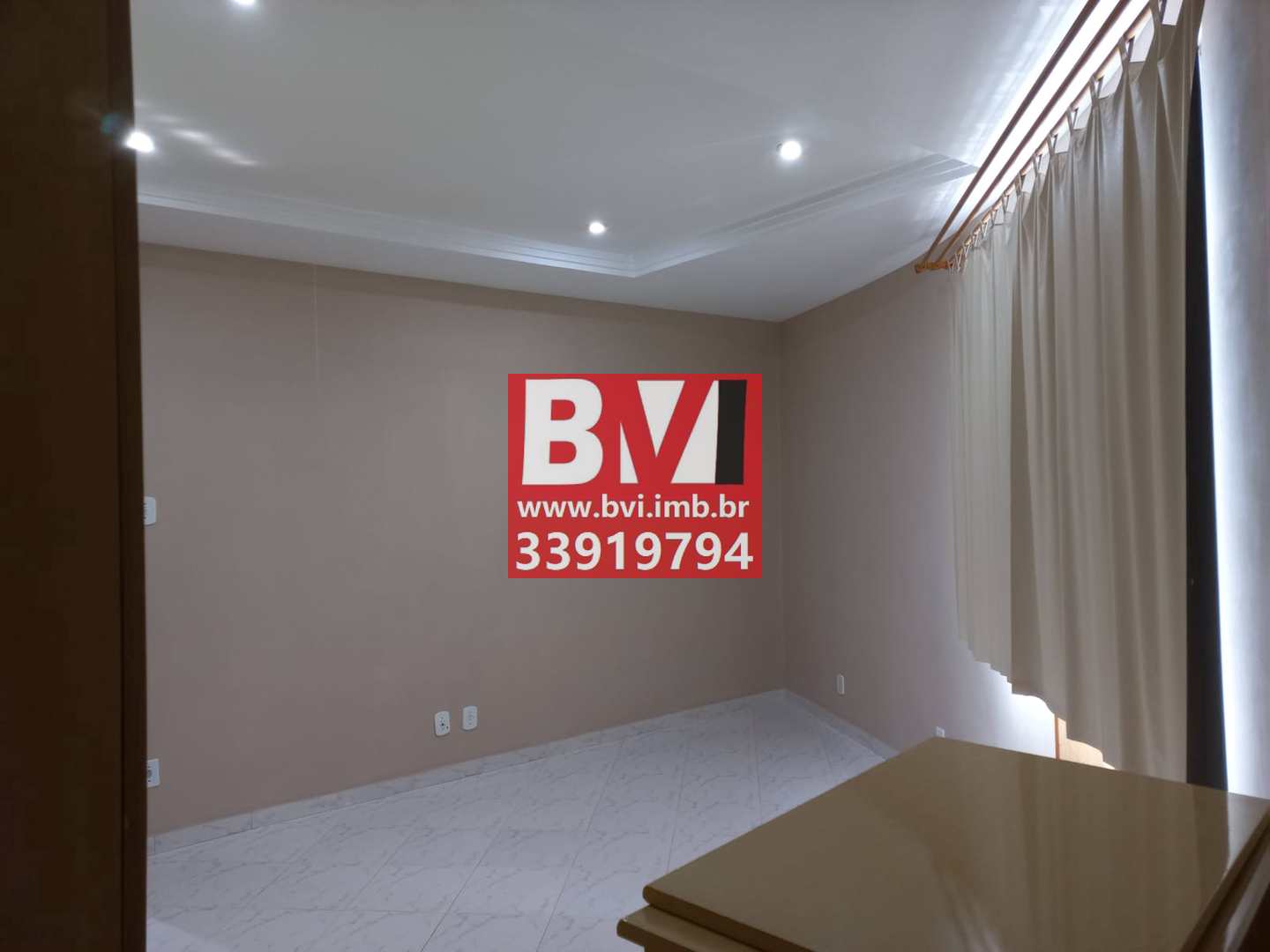 Apartamento à venda com 2 quartos, 70m² - Foto 11