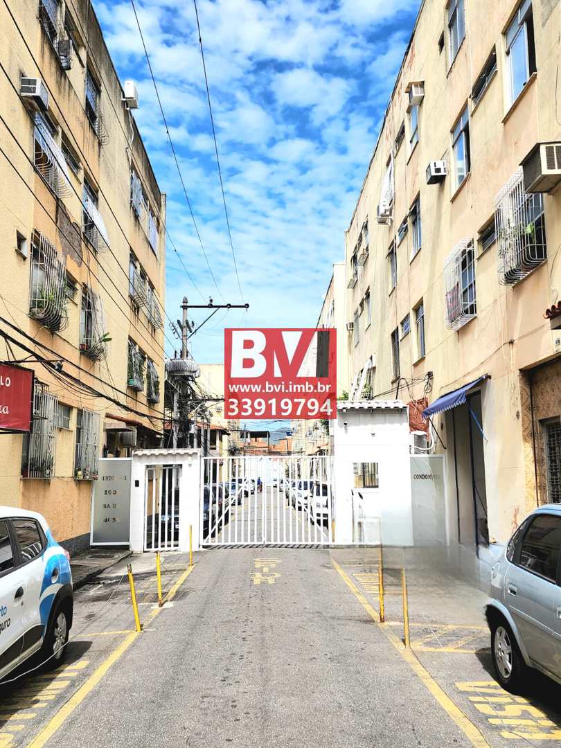 Apartamento à venda com 2 quartos, 70m² - Foto 2