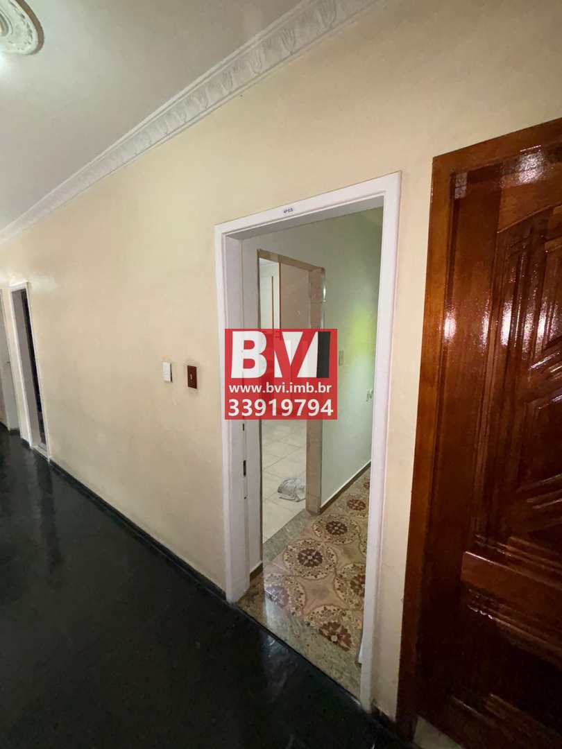 Apartamento à venda com 2 quartos, 70m² - Foto 3