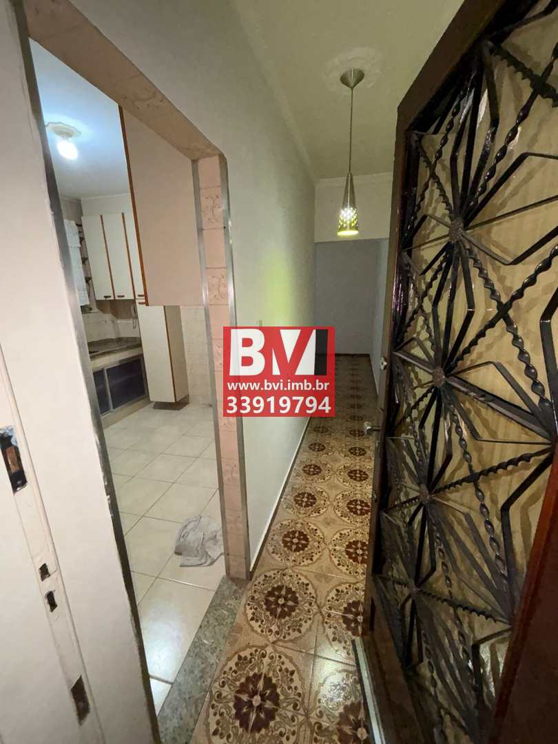 Apartamento à venda com 2 quartos, 70m² - Foto 4