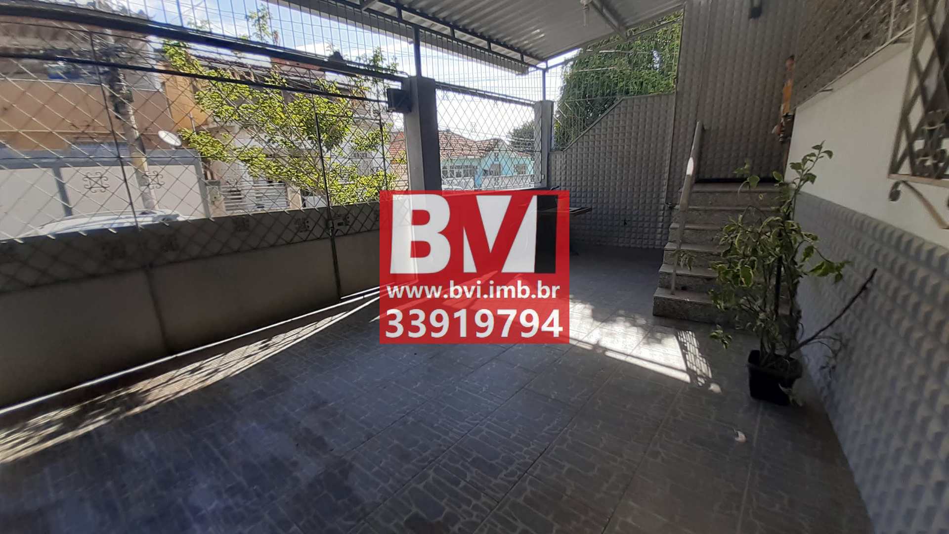 Casa à venda com 4 quartos, 101m² - Foto 4