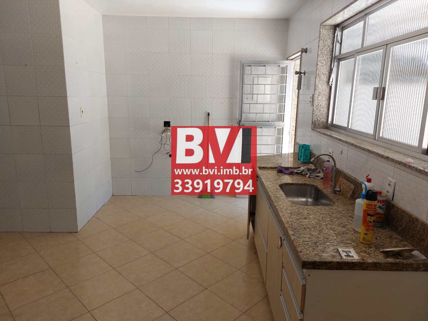 Casa à venda com 4 quartos, 200m² - Foto 33