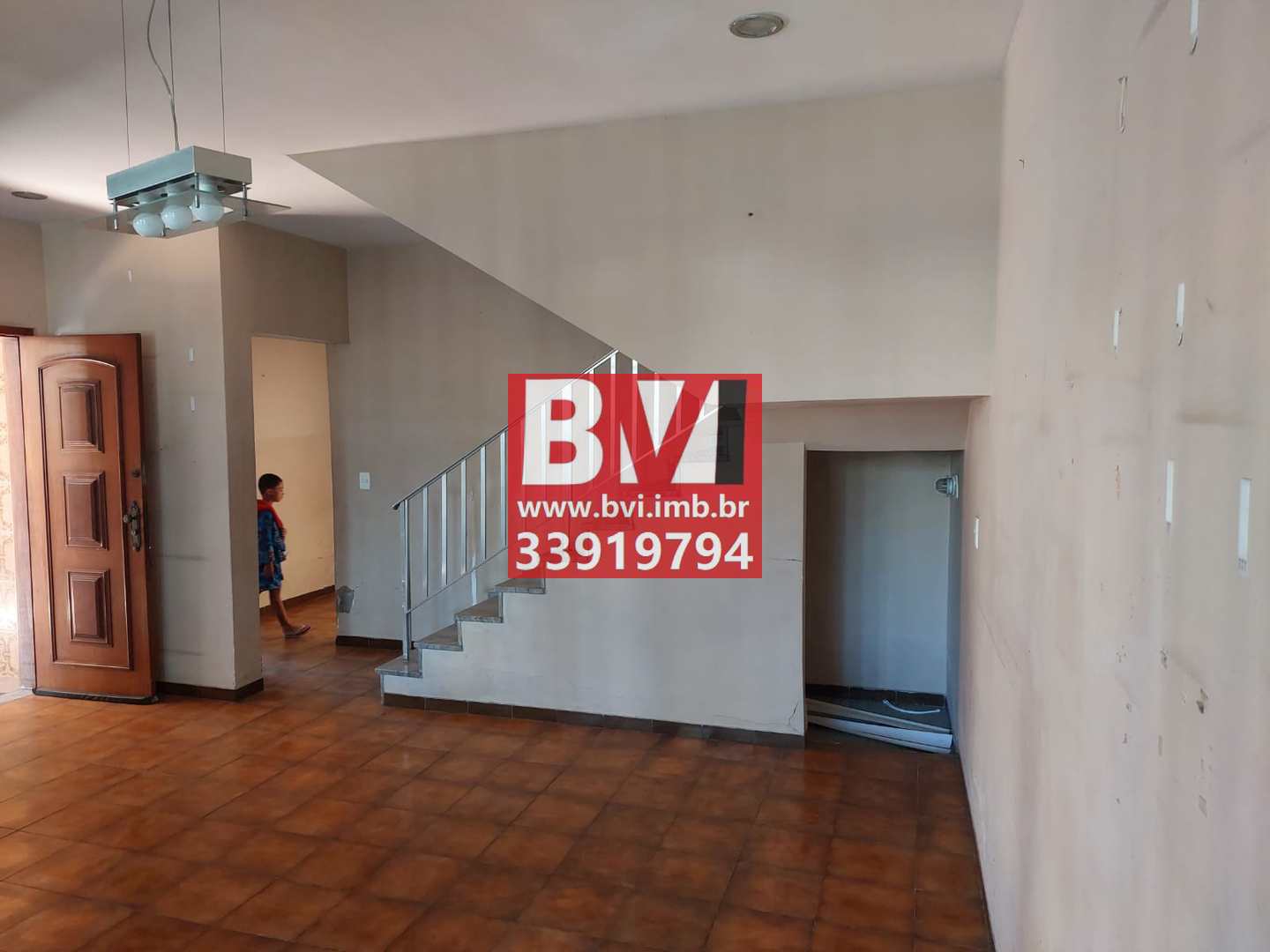 Casa à venda com 4 quartos, 200m² - Foto 4