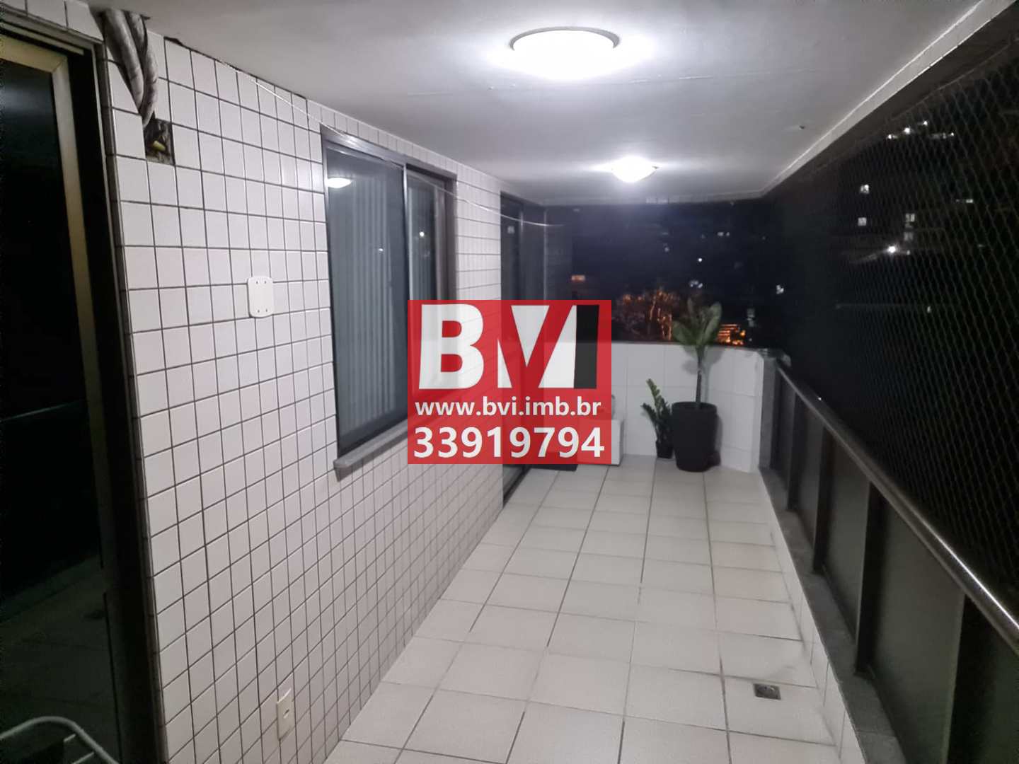 Apartamento à venda com 3 quartos, 115m² - Foto 1