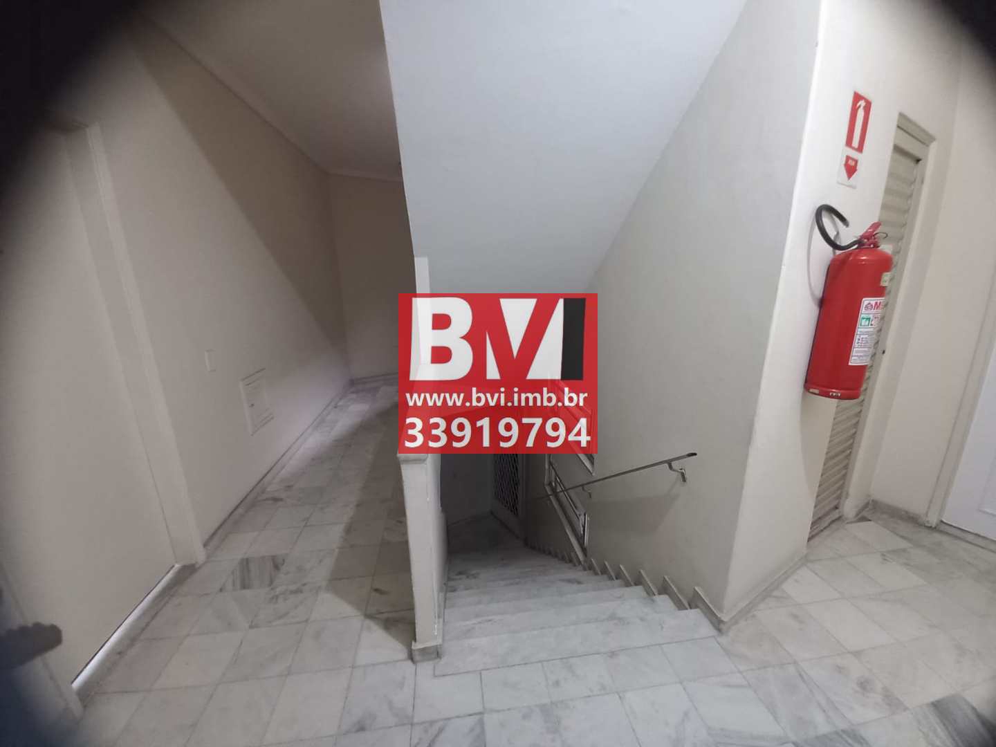 Apartamento à venda com 2 quartos, 64m² - Foto 5