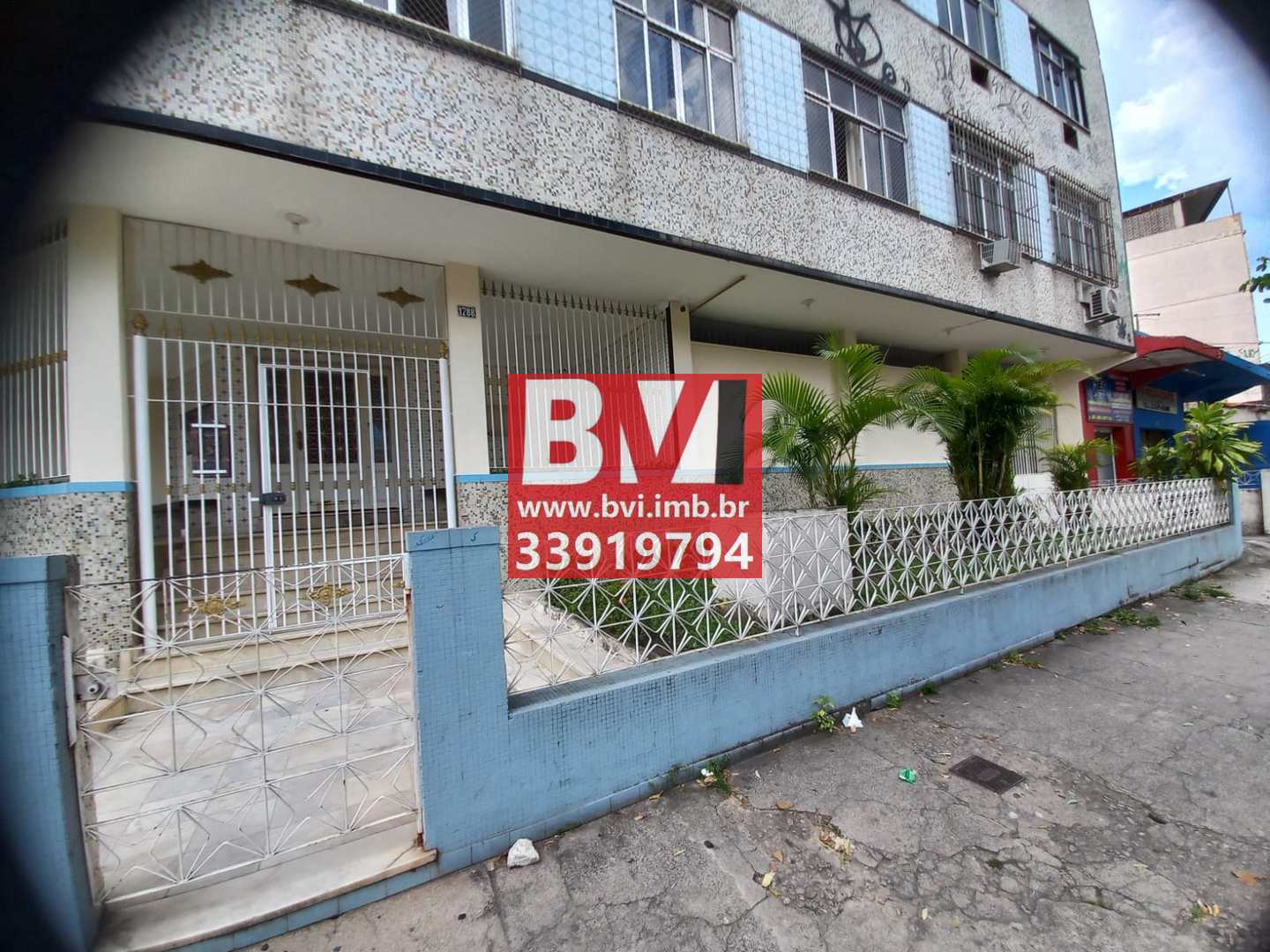 Apartamento à venda com 2 quartos, 64m² - Foto 2