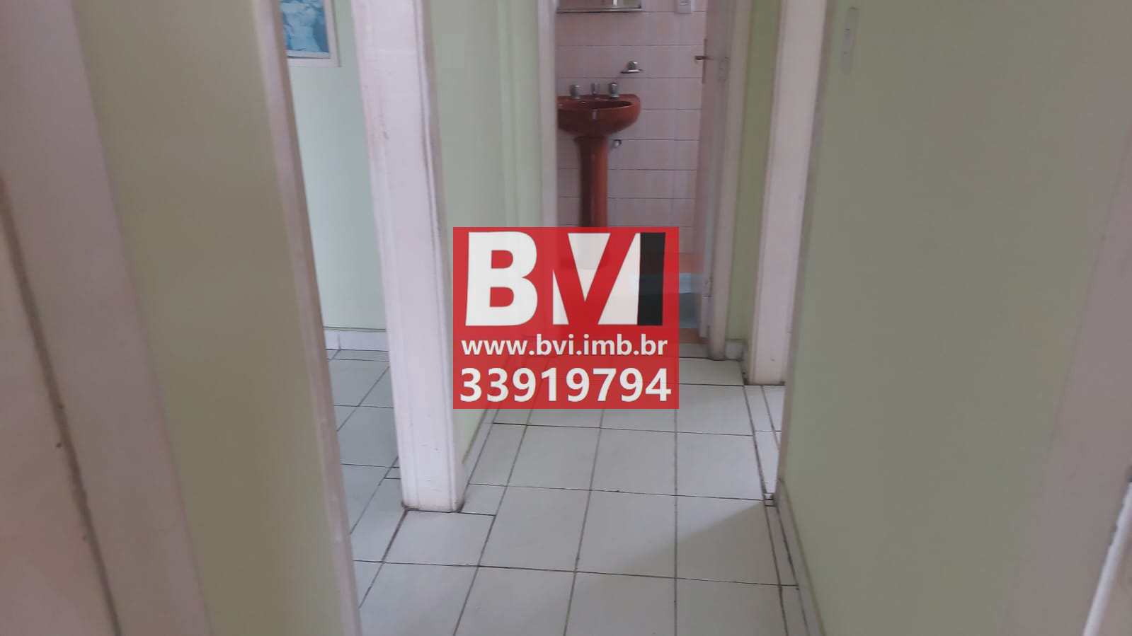 Apartamento à venda com 2 quartos, 64m² - Foto 3