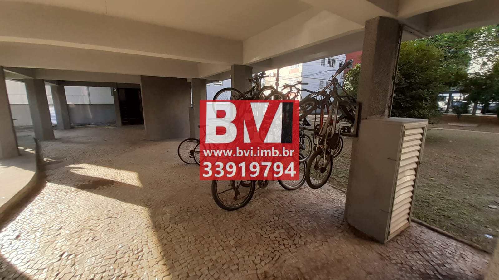 Apartamento à venda com 2 quartos, 61m² - Foto 13