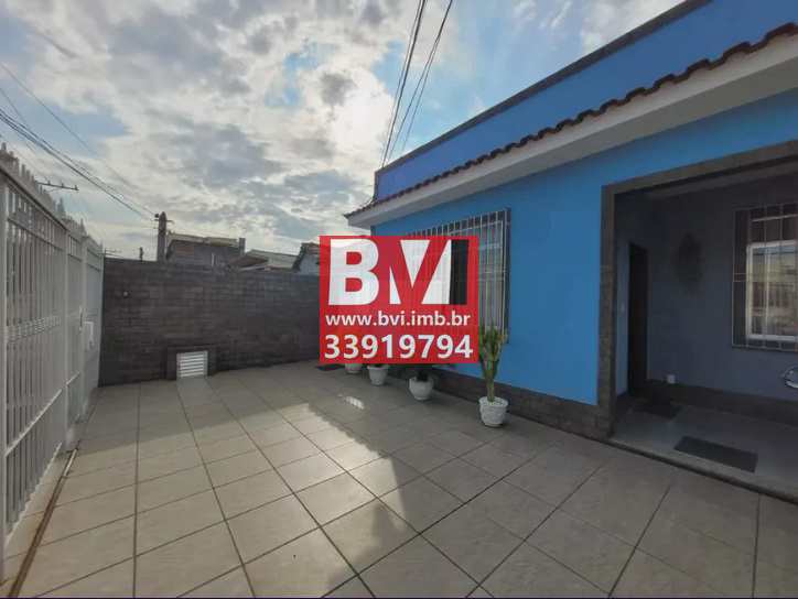 Casa à venda com 3 quartos, 130m² - Foto 2