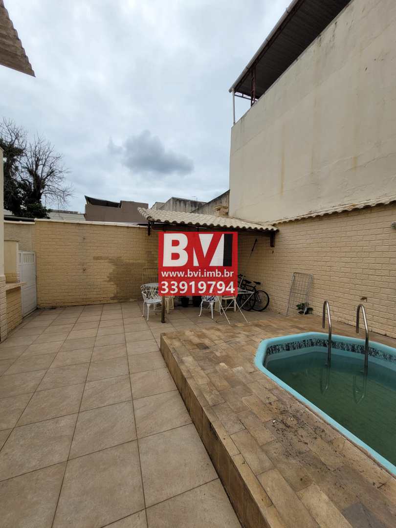 Casa à venda com 4 quartos, 254m² - Foto 27