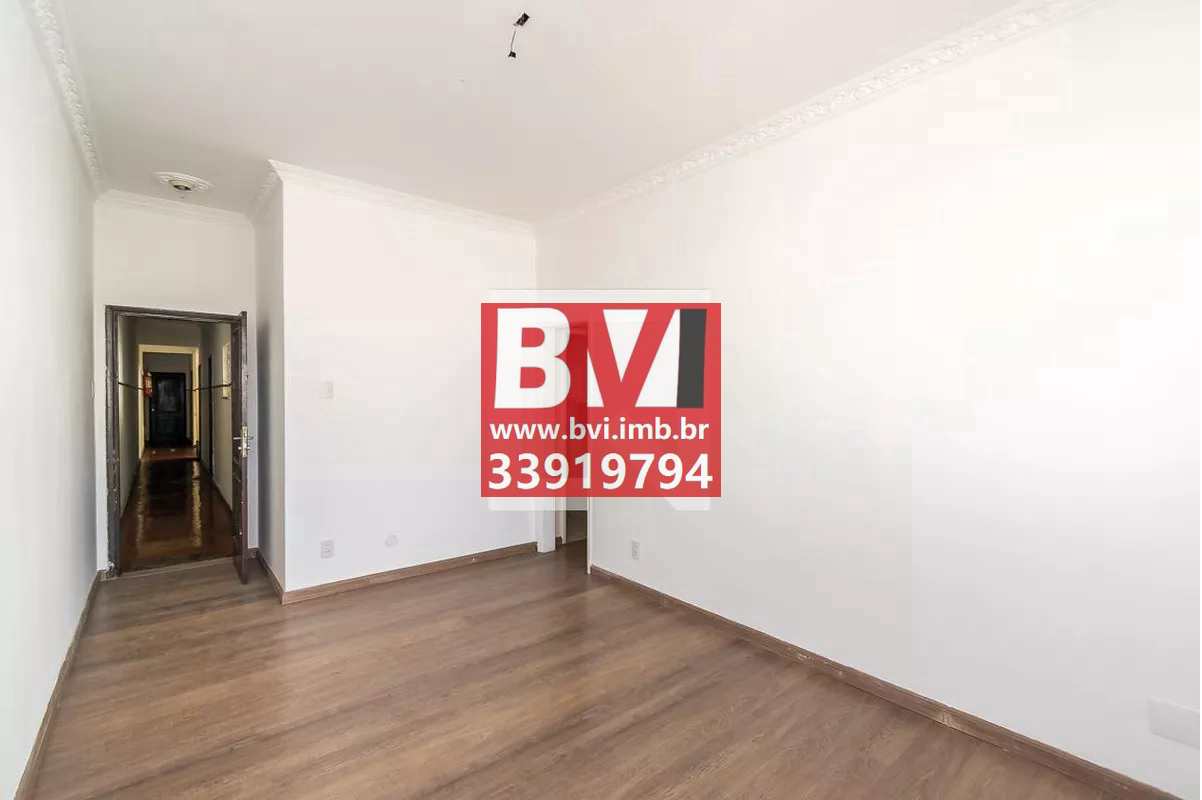 Apartamento à venda com 3 quartos, 80m² - Foto 4