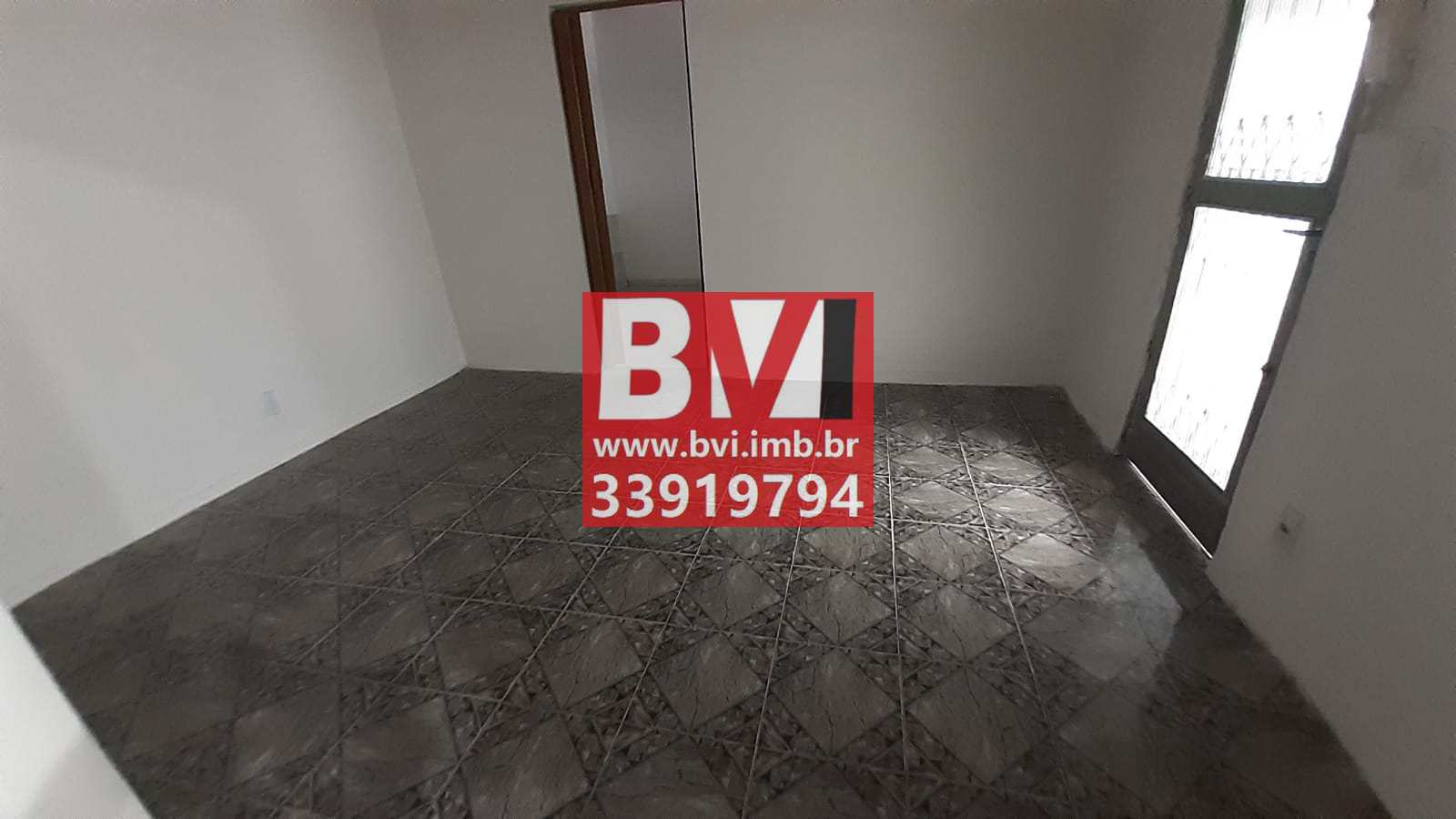 Casa à venda com 1 quarto, 130m² - Foto 1