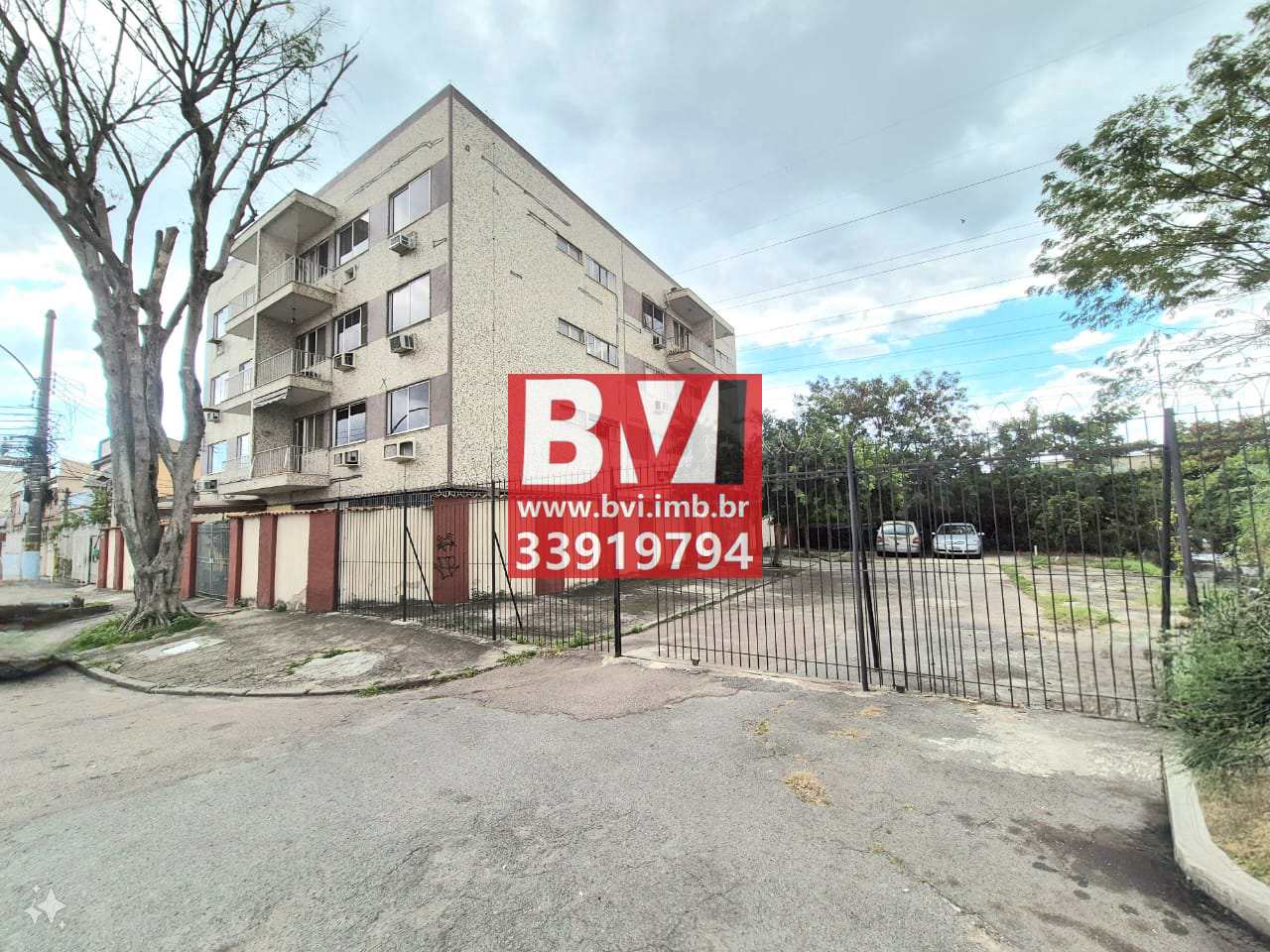 Apartamento à venda com 2 quartos, 62m² - Foto 2