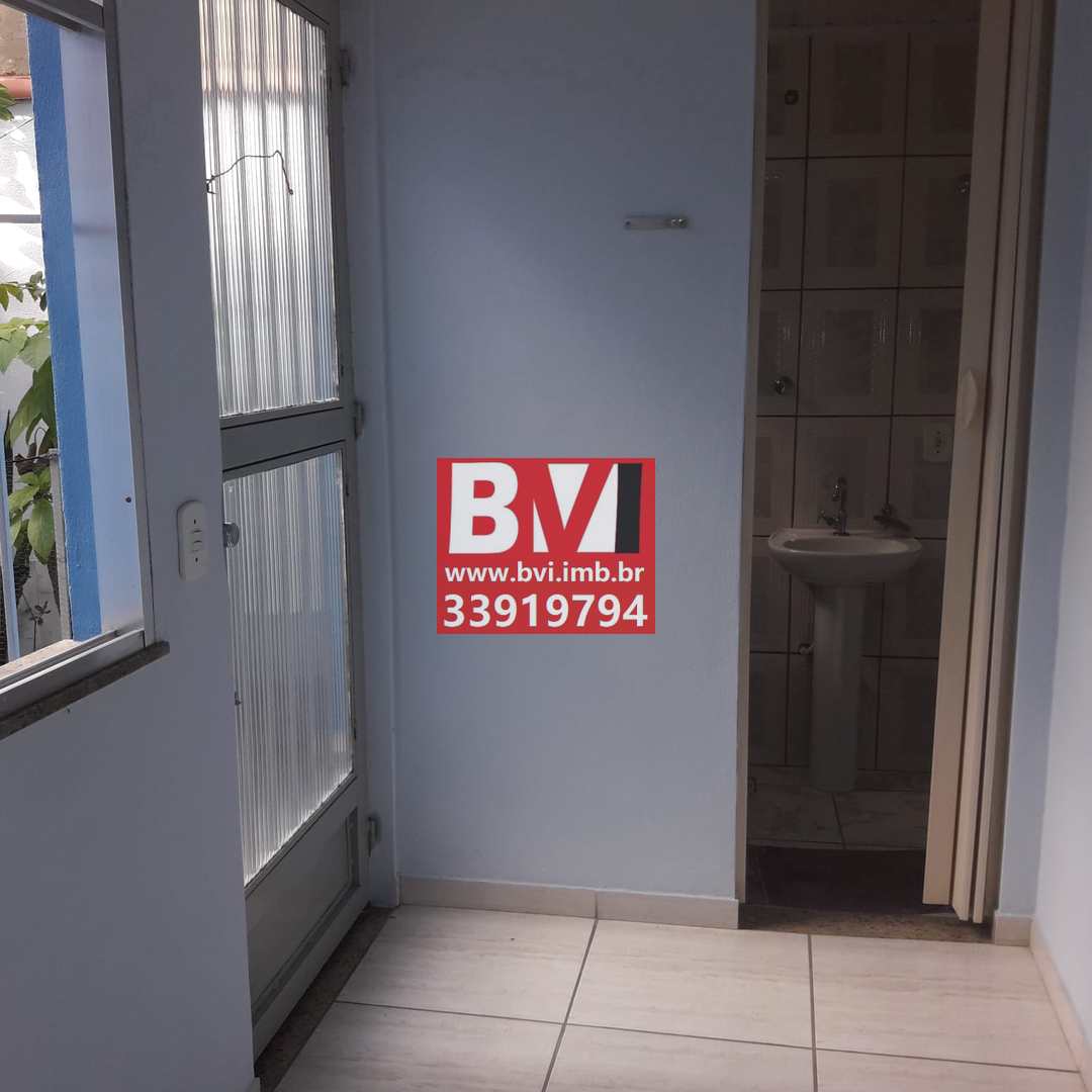 Casa à venda com 2 quartos, 65m² - Foto 4