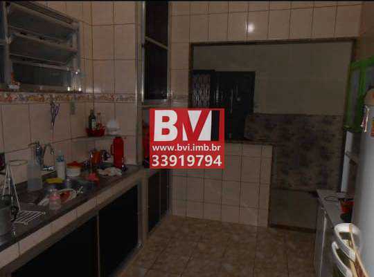 Casa à venda com 3 quartos, 209m² - Foto 9