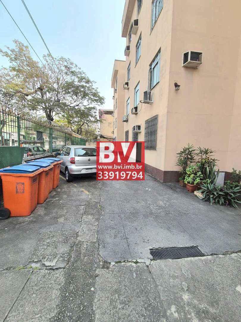 Apartamento à venda com 3 quartos, 58m² - Foto 2