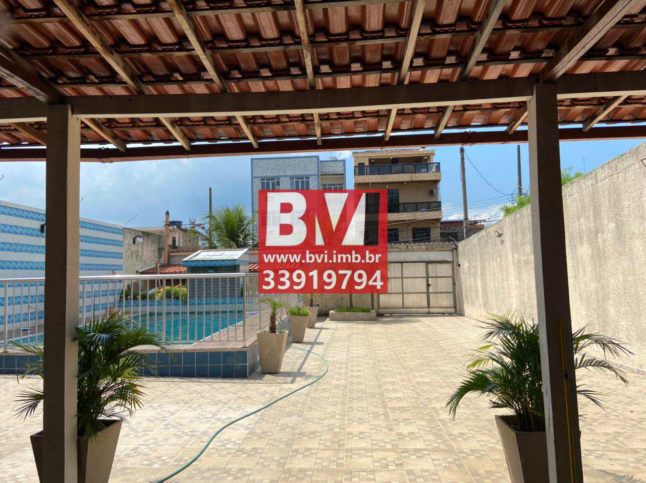 Casa à venda com 4 quartos, 303m² - Foto 3