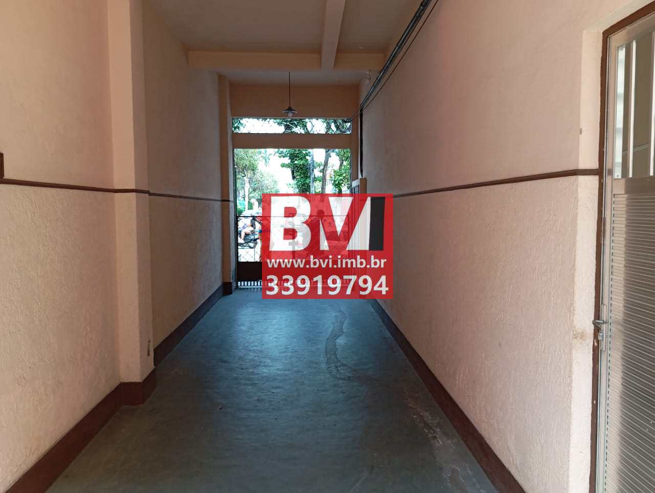 Apartamento à venda com 2 quartos, 60m² - Foto 2